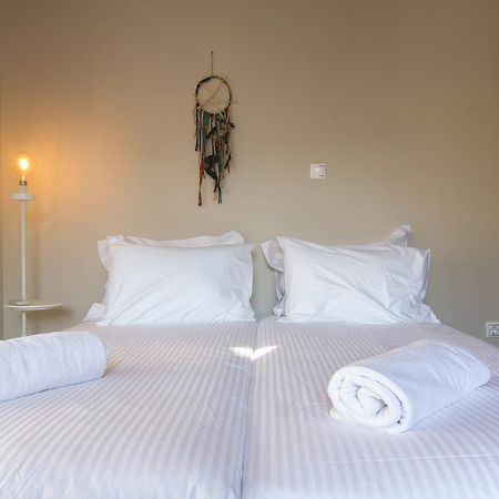 אתונה Aba Junior Apartment Veikou Street מראה חיצוני תמונה