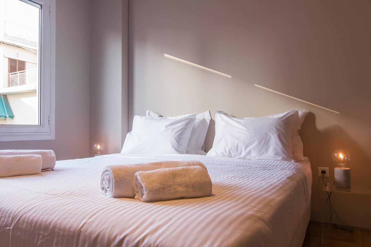 אתונה Aba Junior Apartment Veikou Street מראה חיצוני תמונה