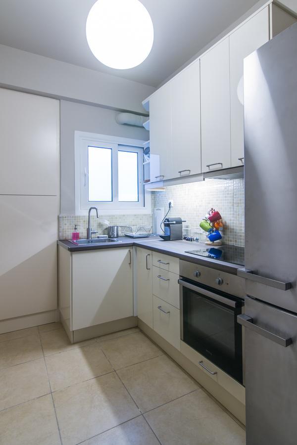 אתונה Aba Junior Apartment Veikou Street מראה חיצוני תמונה